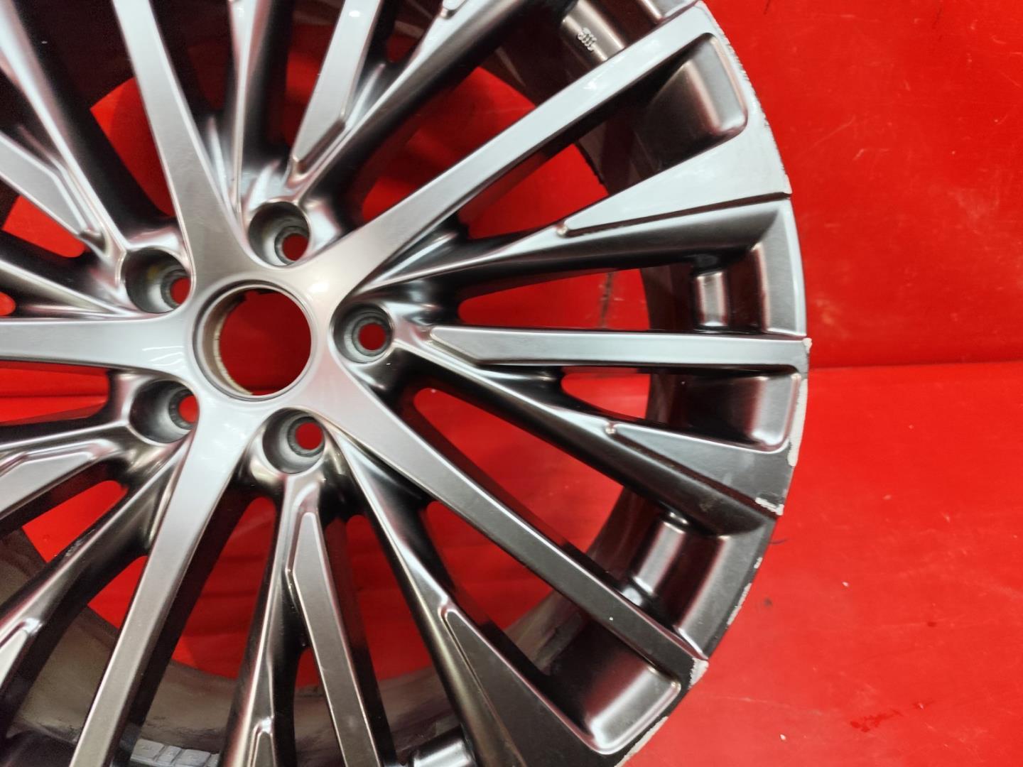 Диск колесный литой легкий сплав