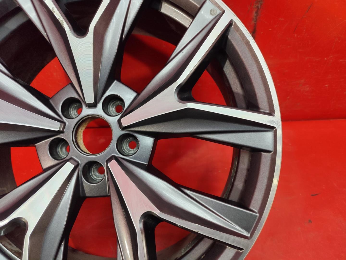 Диск колесный литой легкий сплав