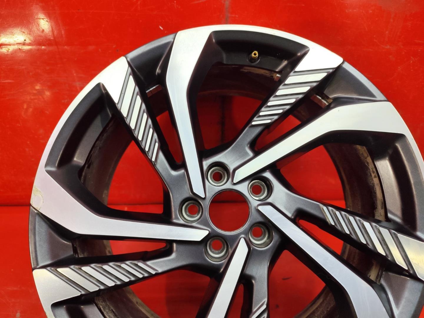 Диск колесный литой легкий сплав