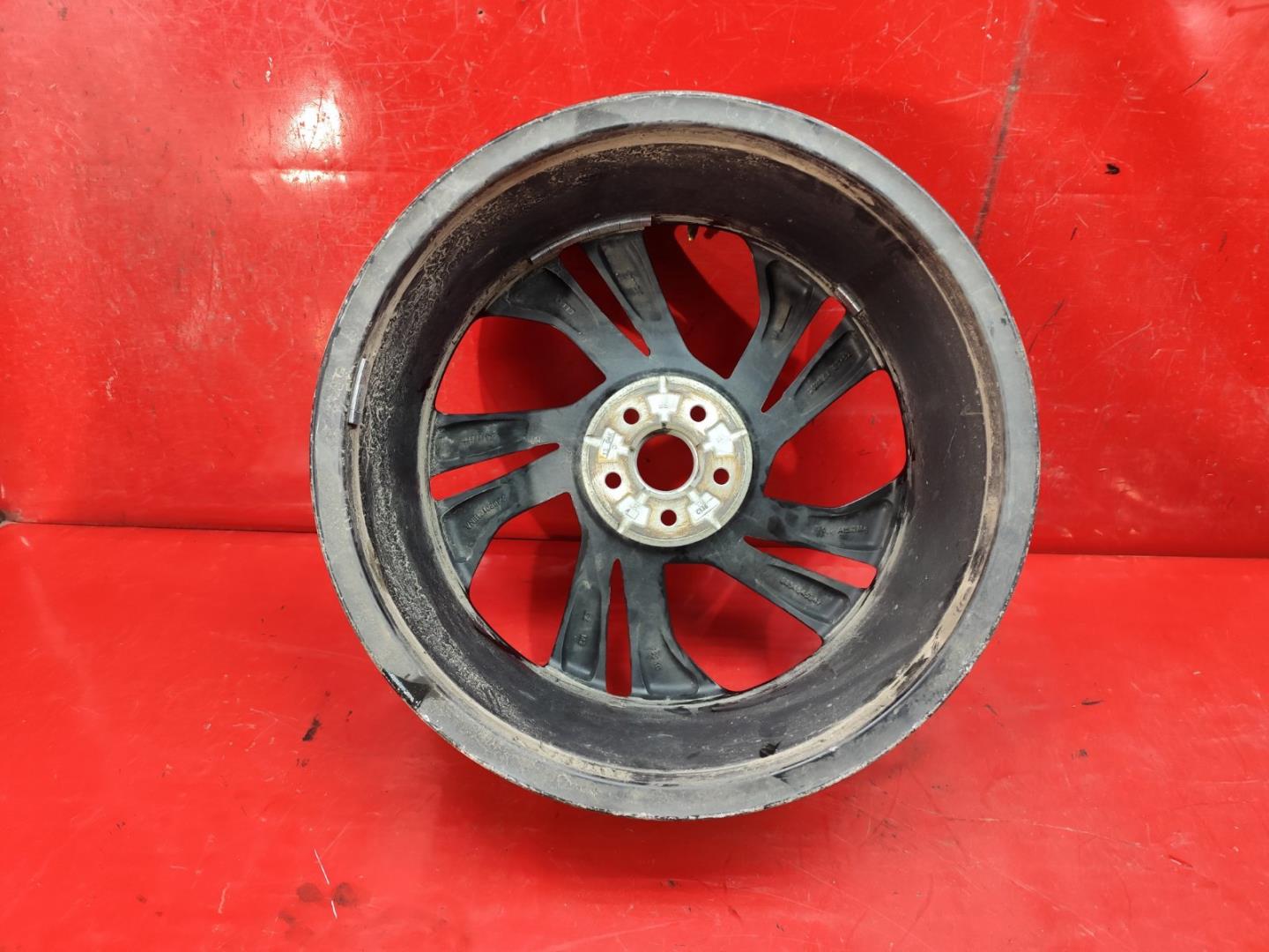 Диск колесный литой легкий сплав