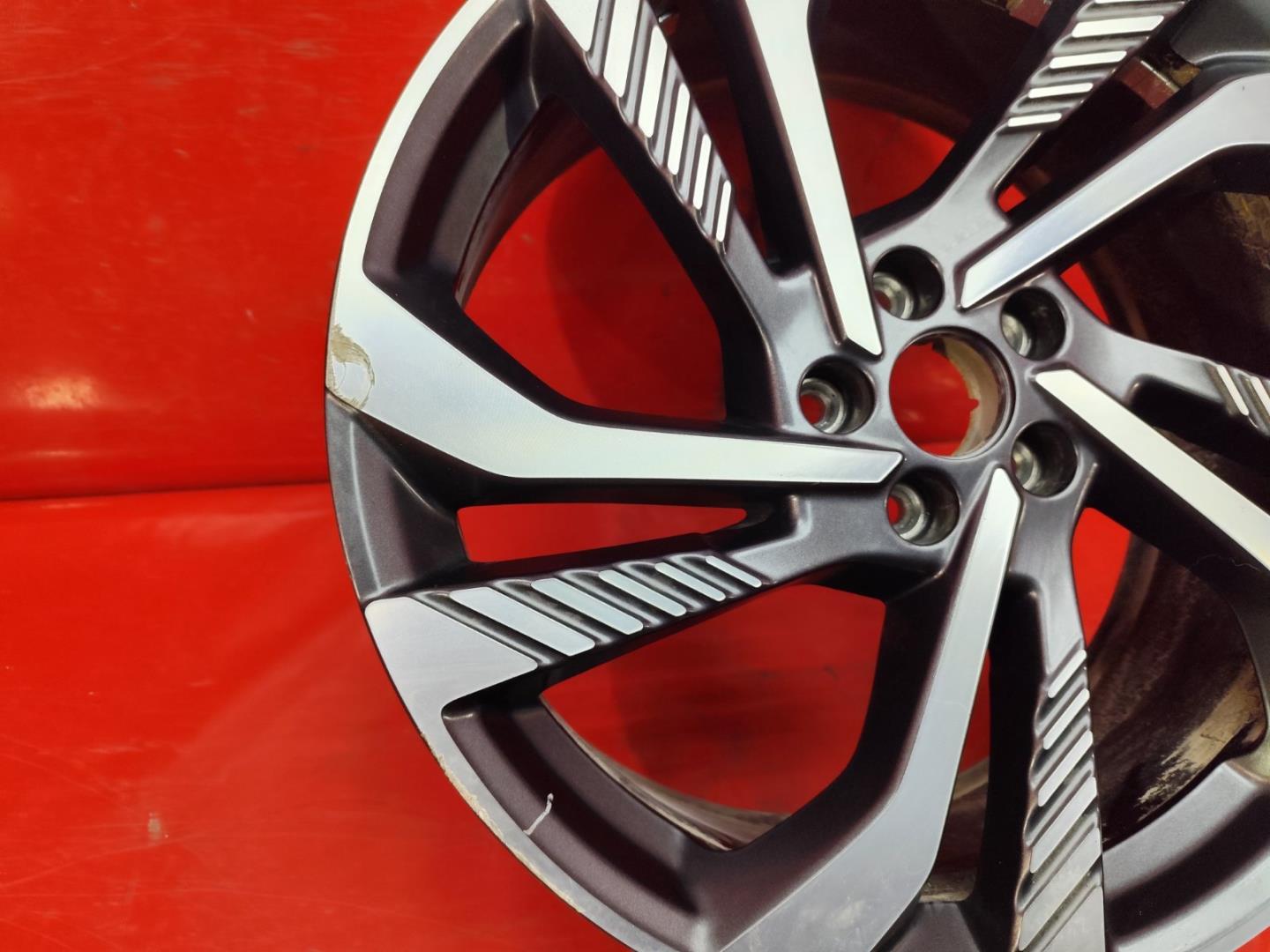 Диск колесный литой легкий сплав