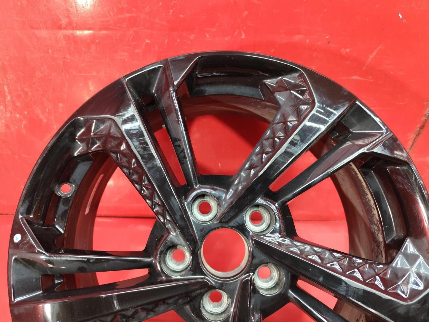 Диск колесный литой легкий сплав