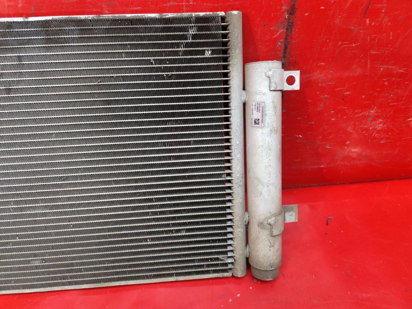 Радиатор кондиционера / конденсер