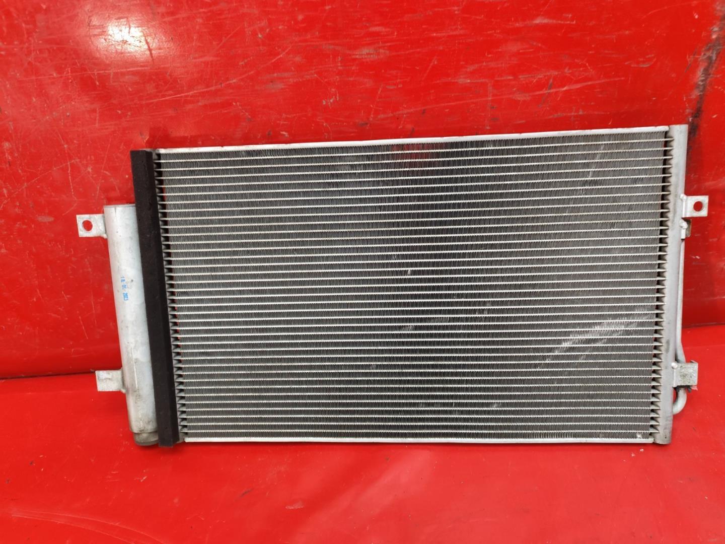 Радиатор кондиционера / конденсер