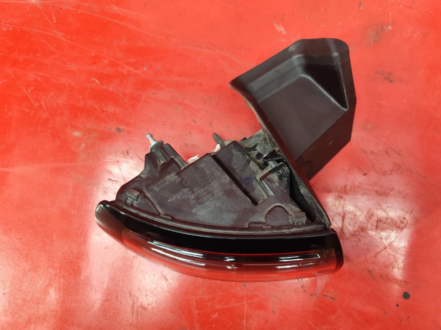 Фонарь задний