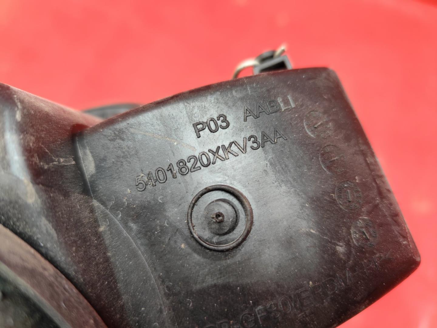 Лючок бензобака