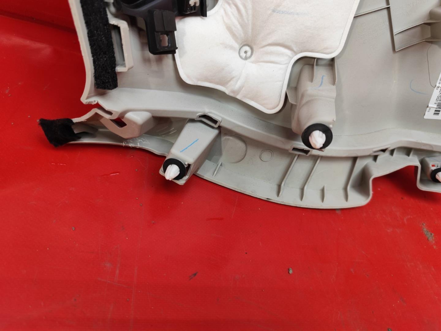 Обшивка багажника