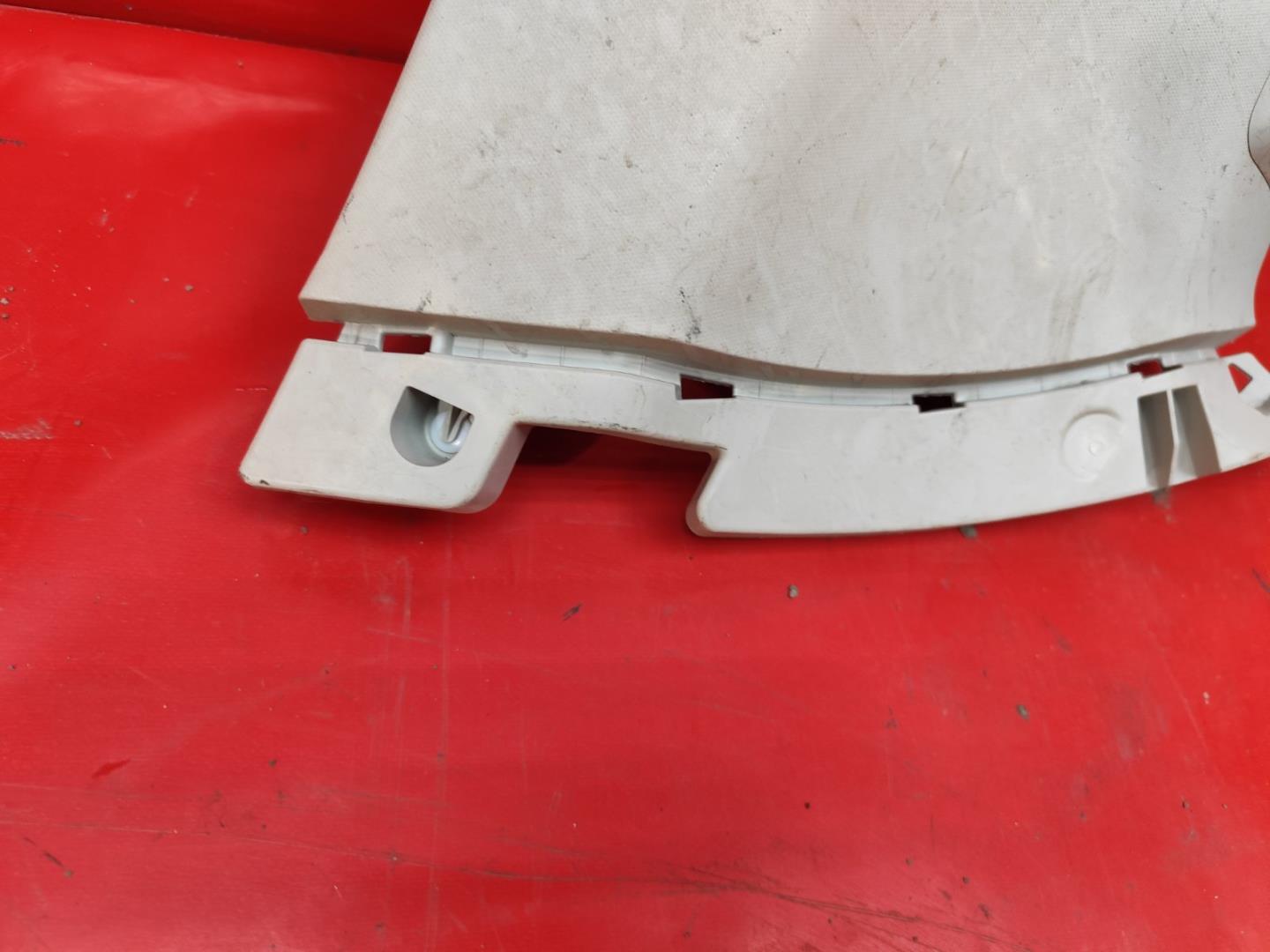 Обшивка багажника