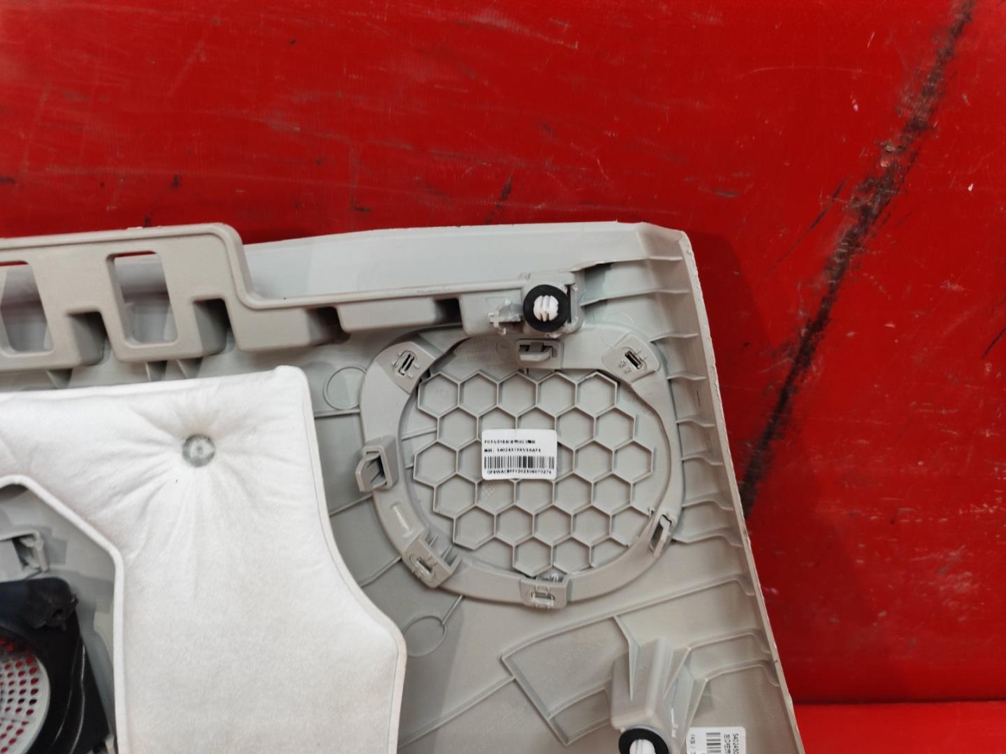 Обшивка багажника