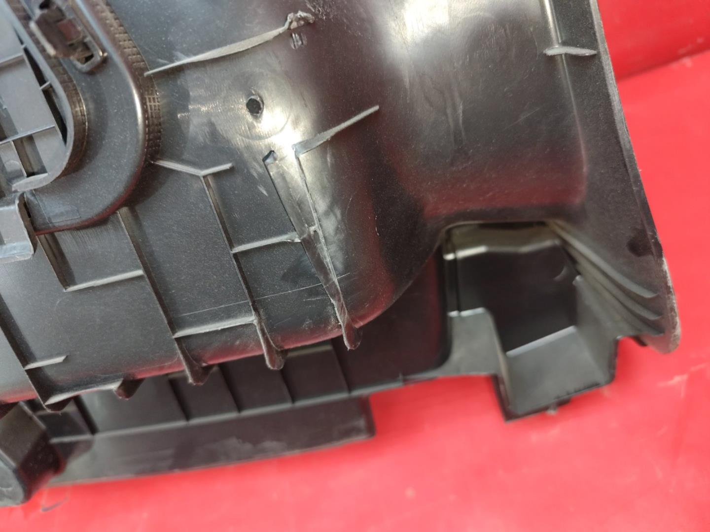 Обшивка багажника