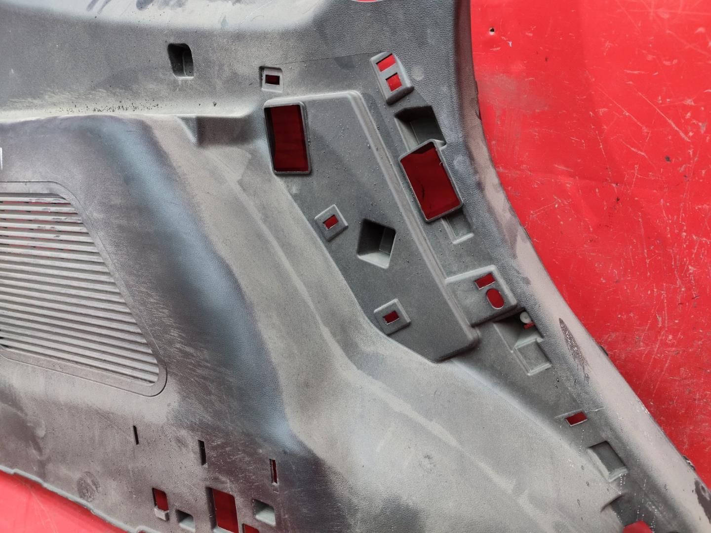 Обшивка багажника