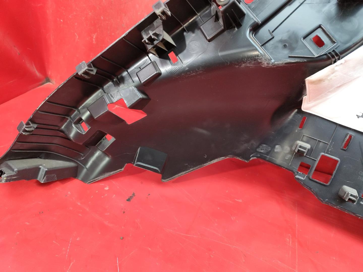 Обшивка багажника