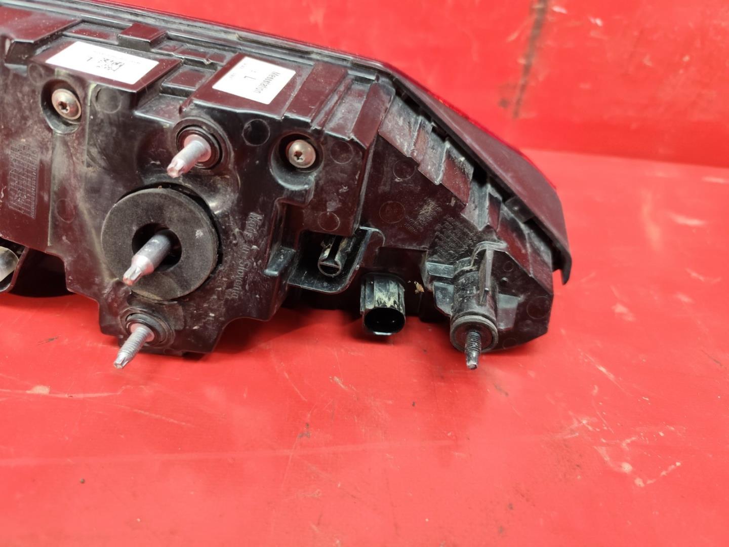 Фонарь задний