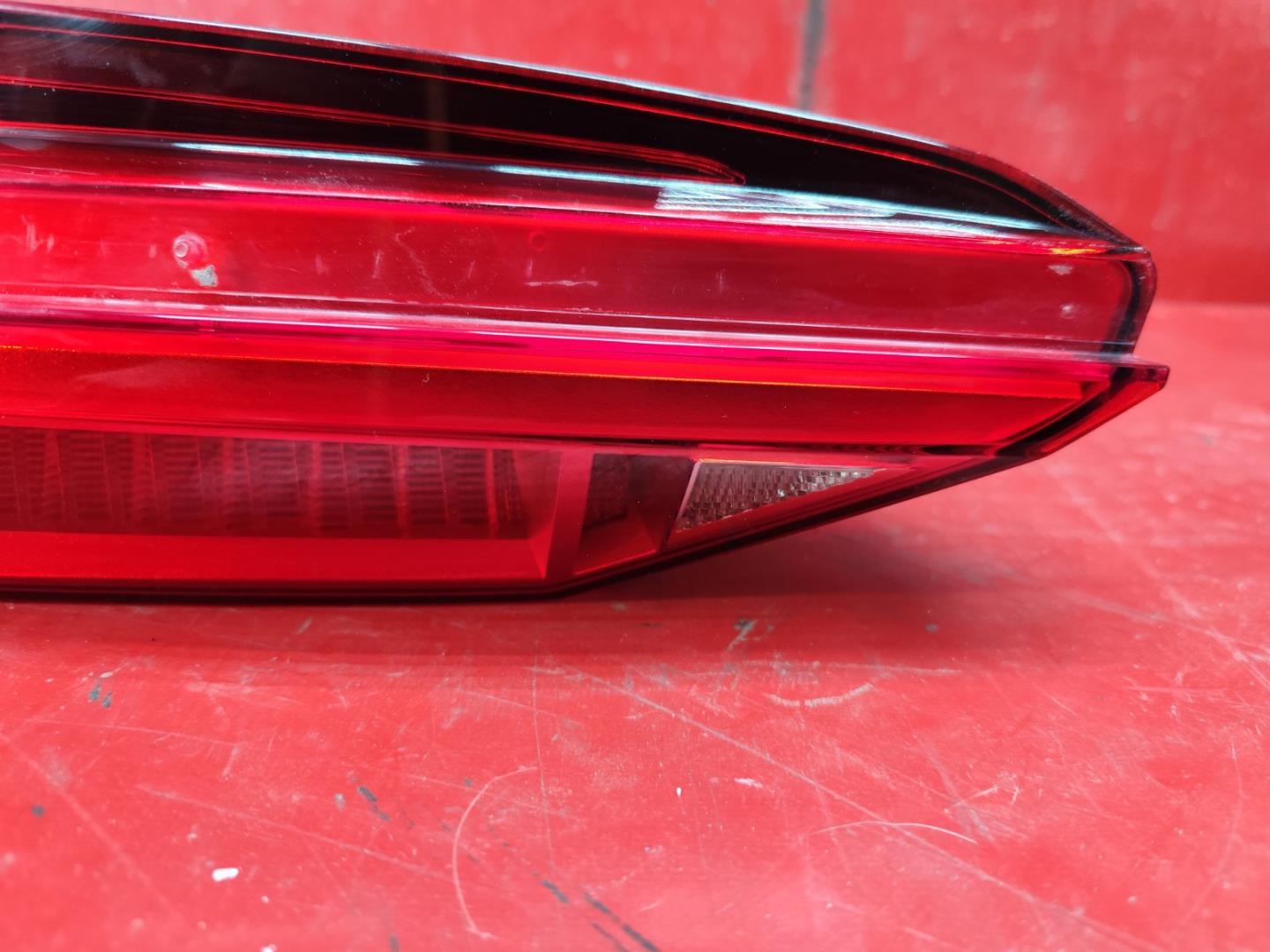 Фонарь задний