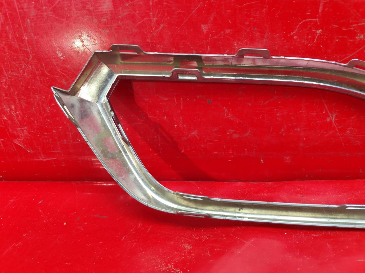 Накладка на решетку радиатора