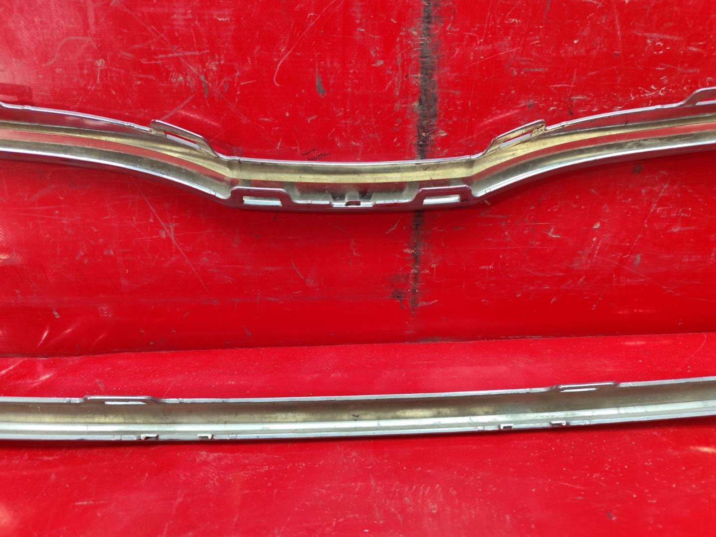 Накладка на решетку радиатора