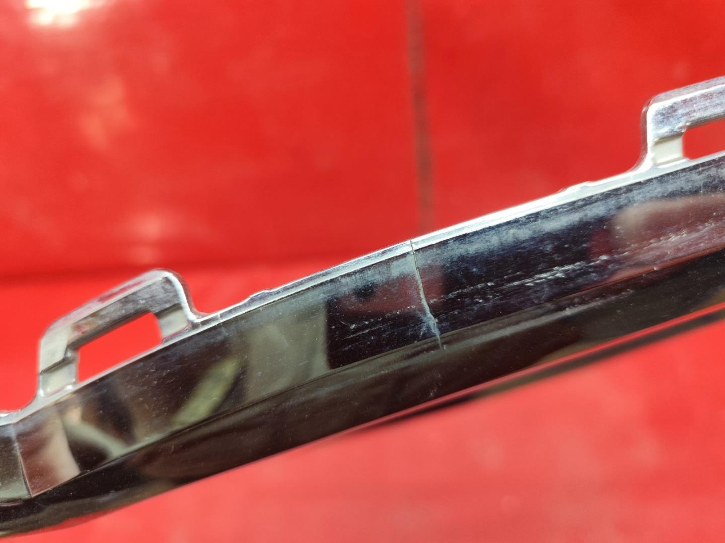 Накладка на решетку радиатора