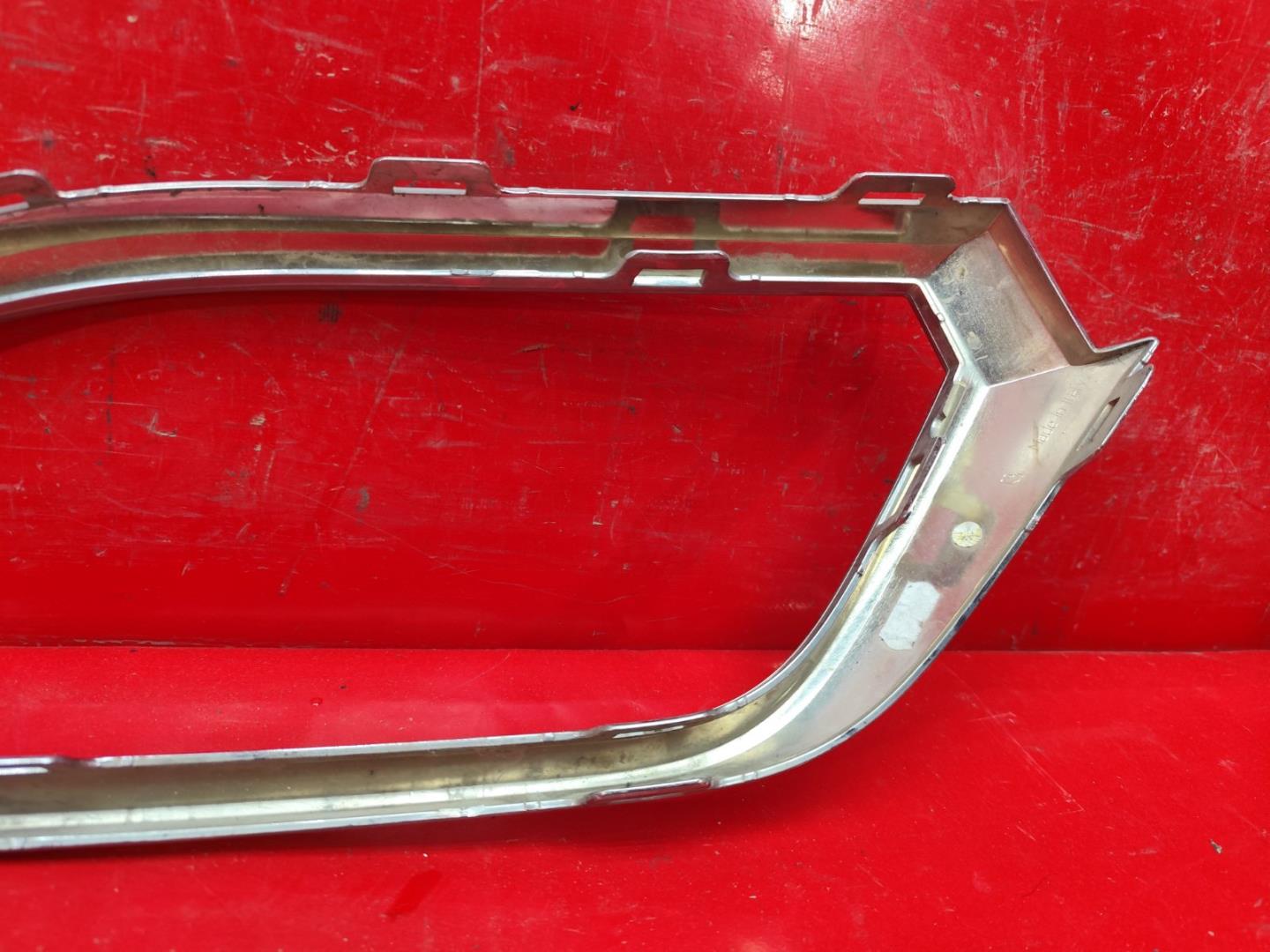 Накладка на решетку радиатора