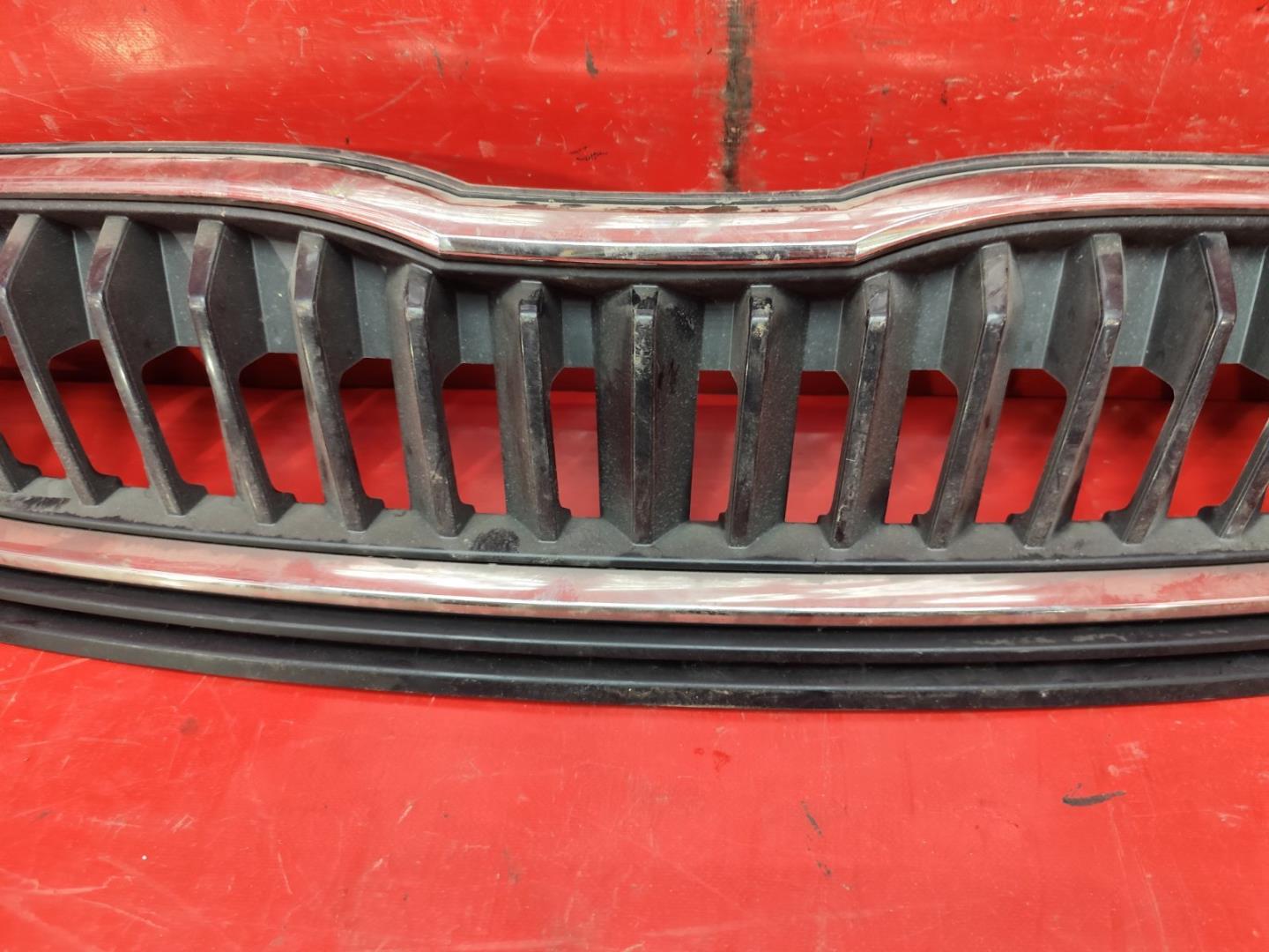 Решетка радиатора