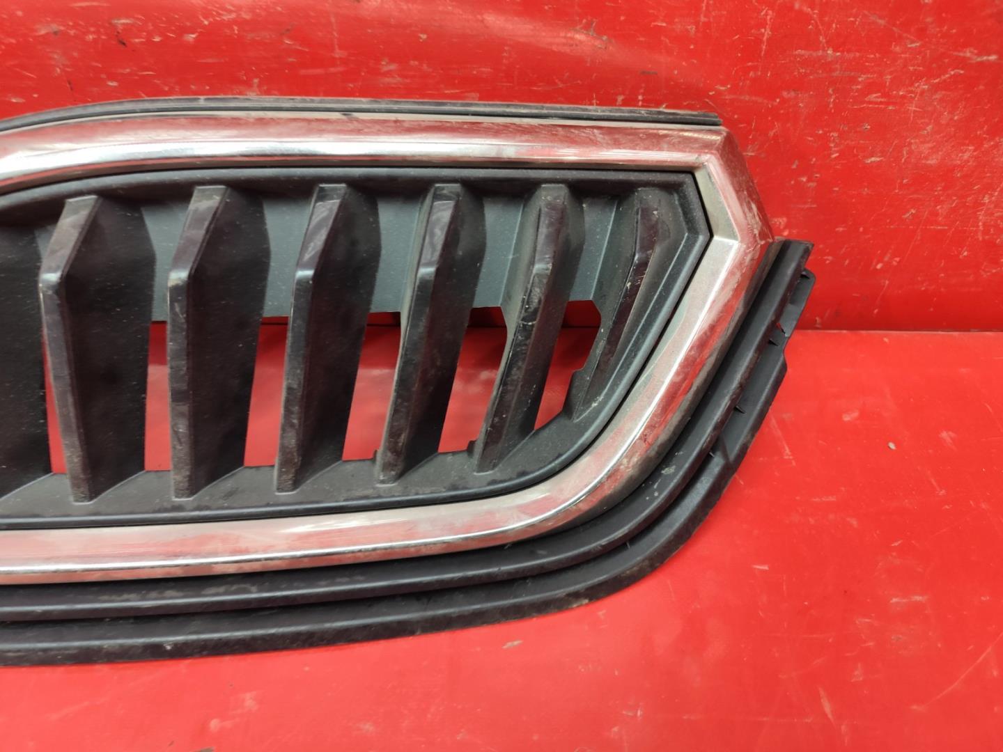 Решетка радиатора