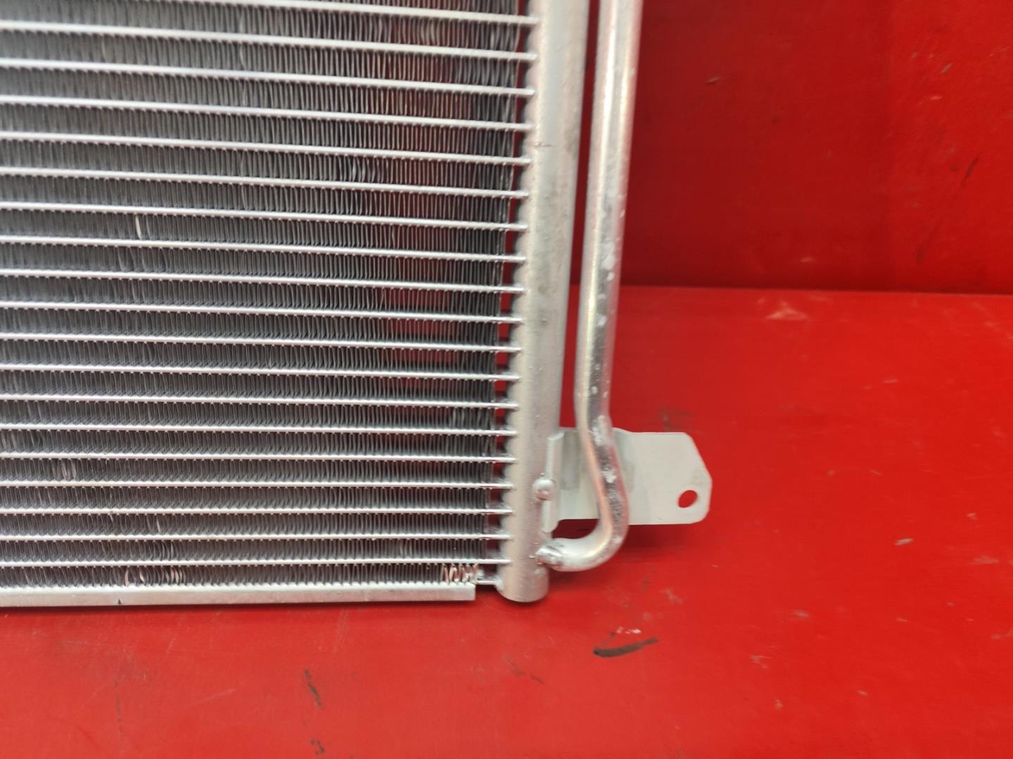 Радиатор кондиционера / конденсер