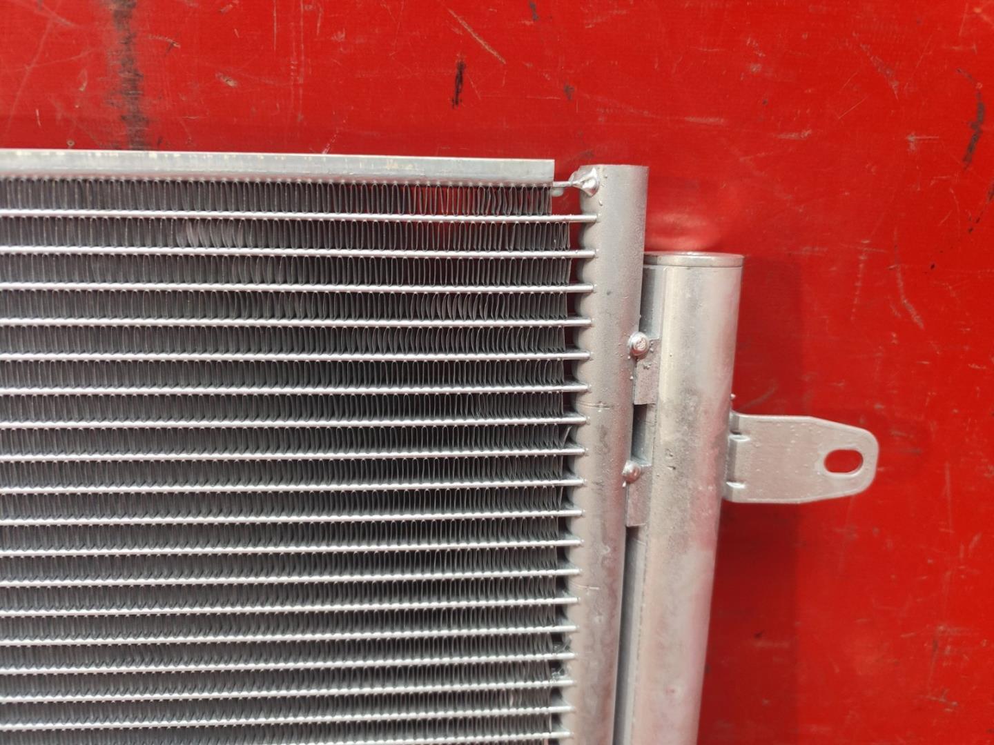 Радиатор кондиционера / конденсер