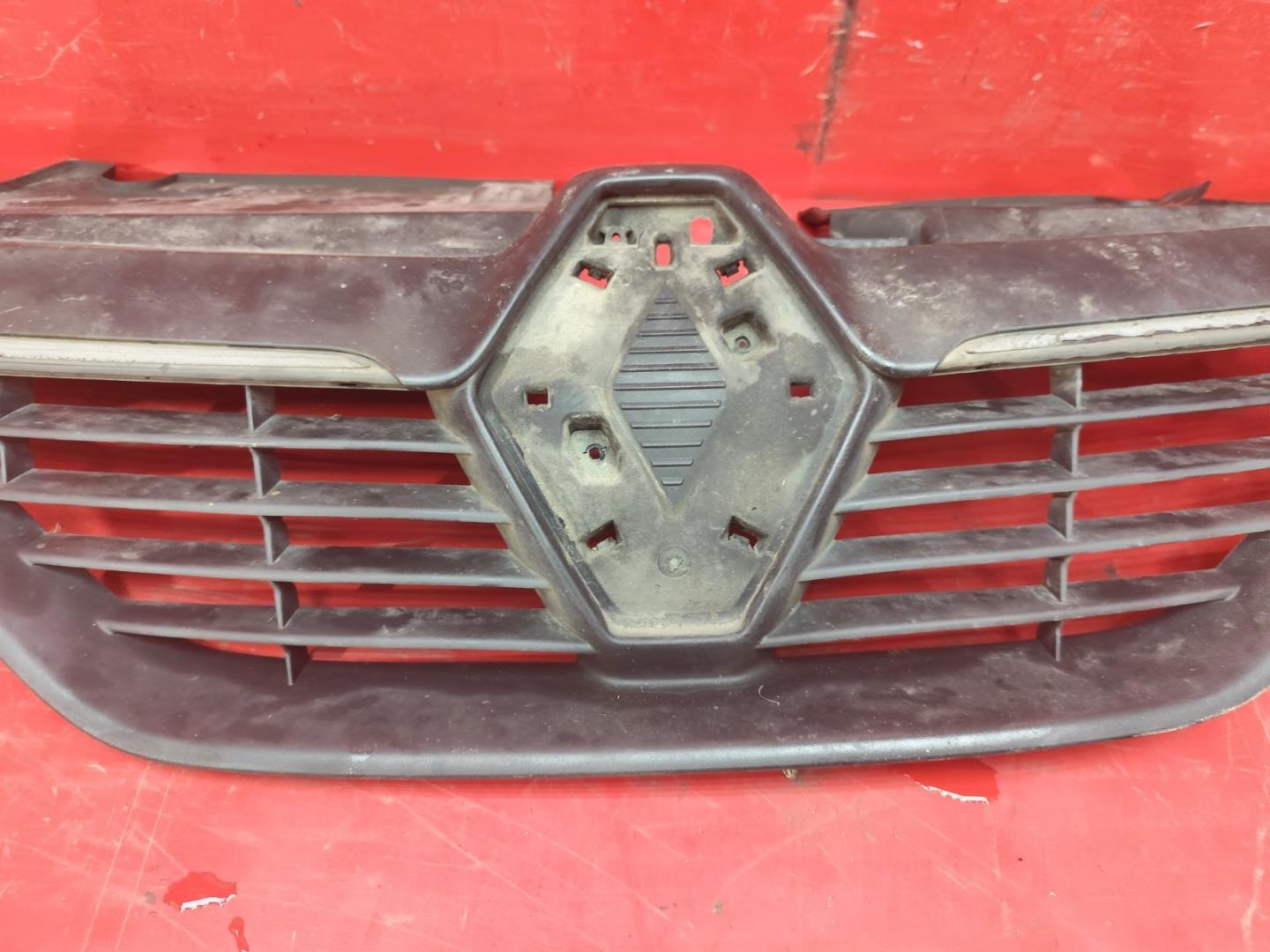 Решетка радиатора