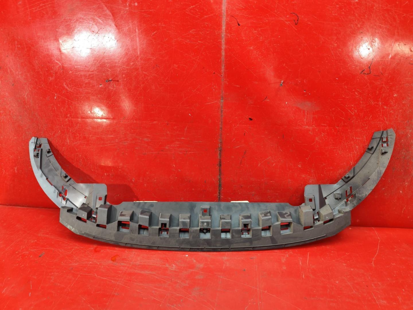 Пыльник переднего бампера