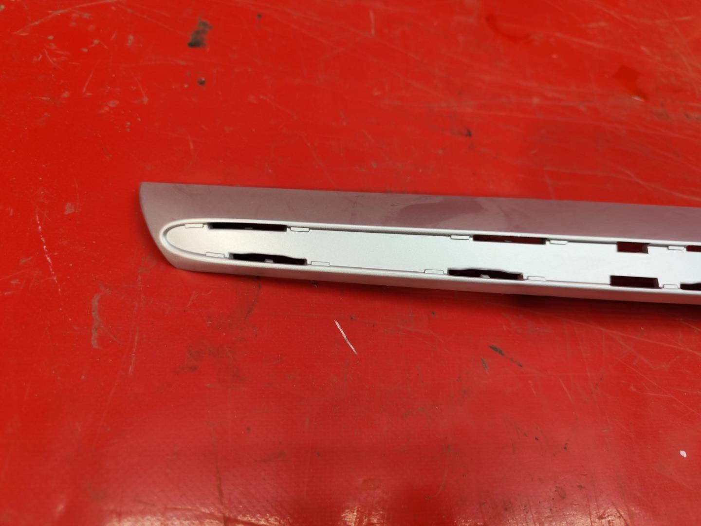 Накладка на решетку радиатора