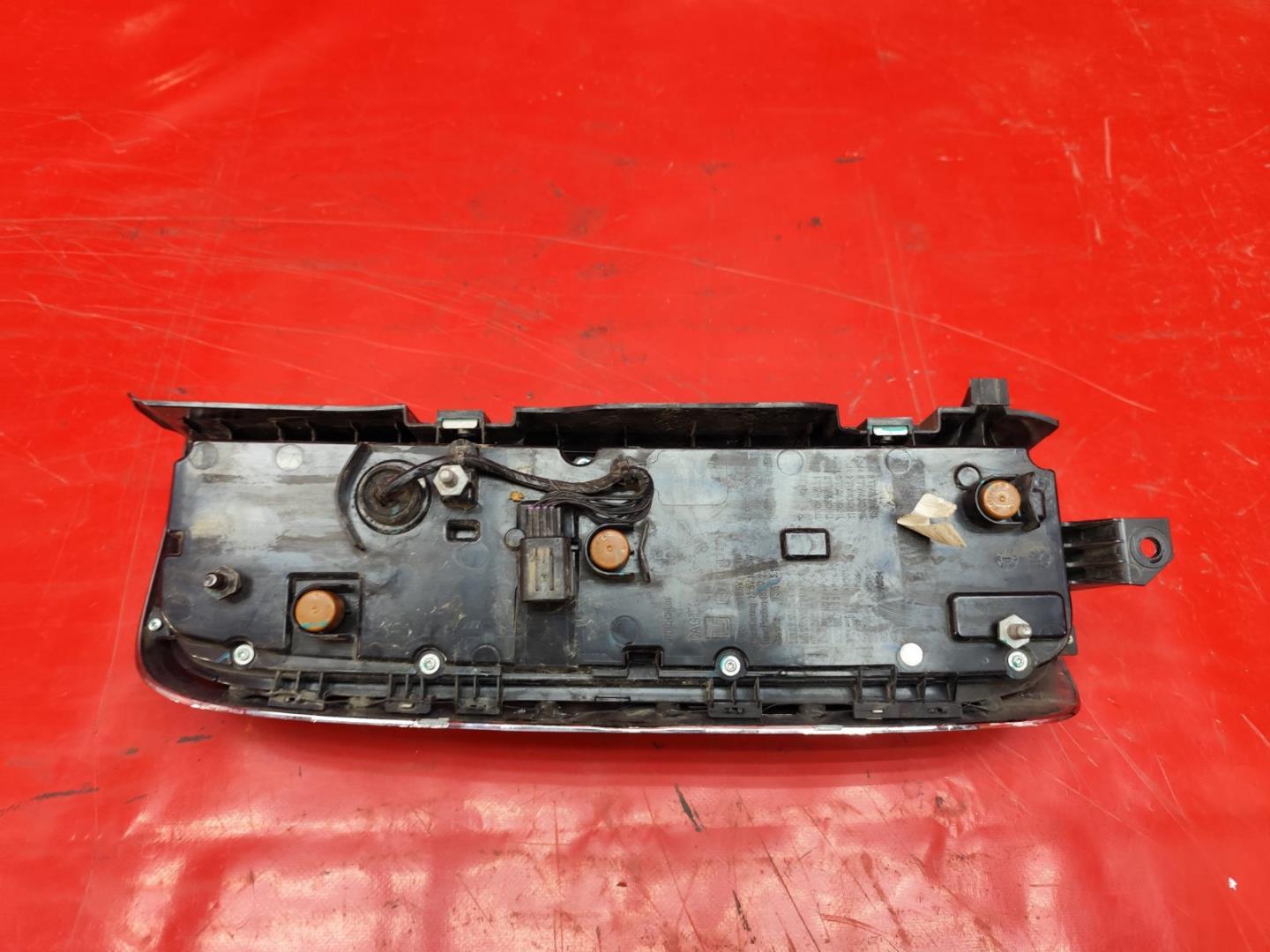 Фонарь задний