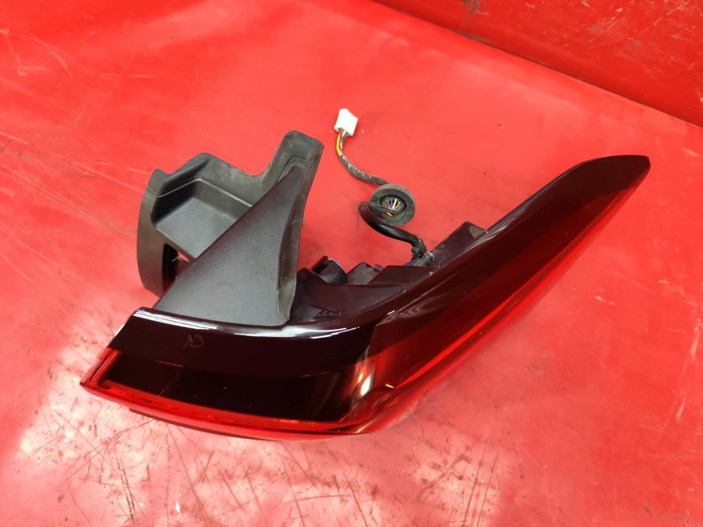 Фонарь задний