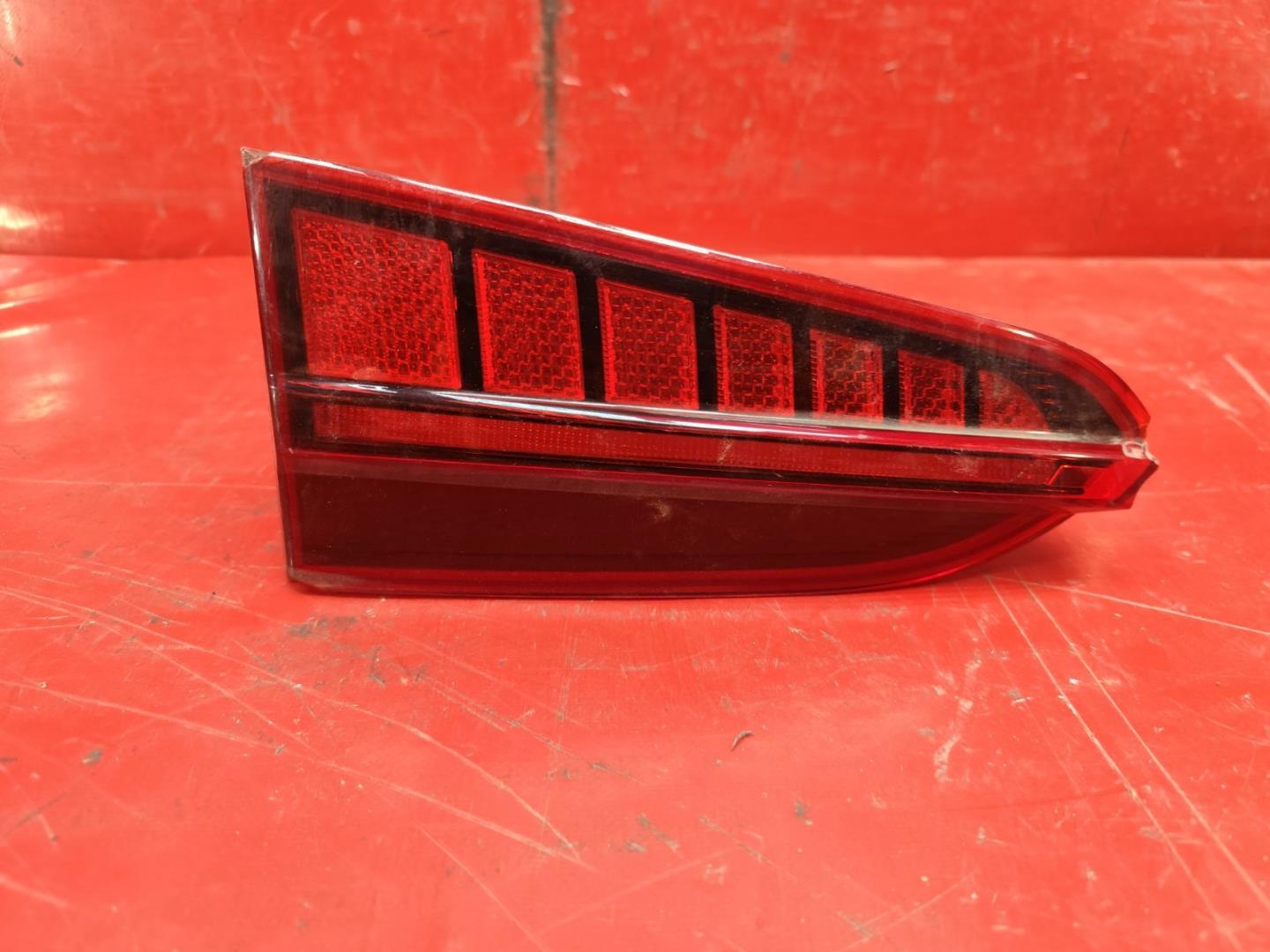 Фонарь задний