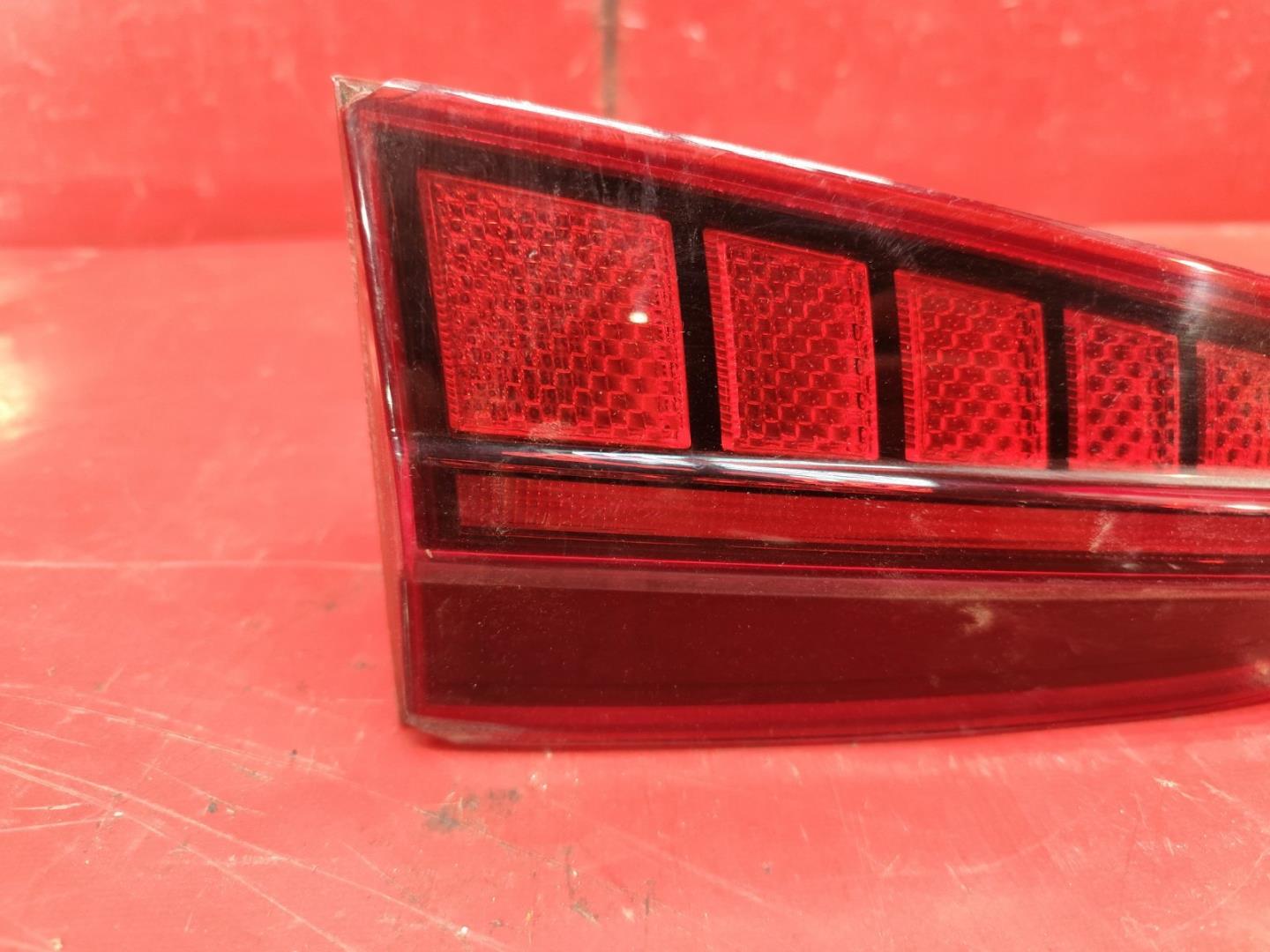 Фонарь задний