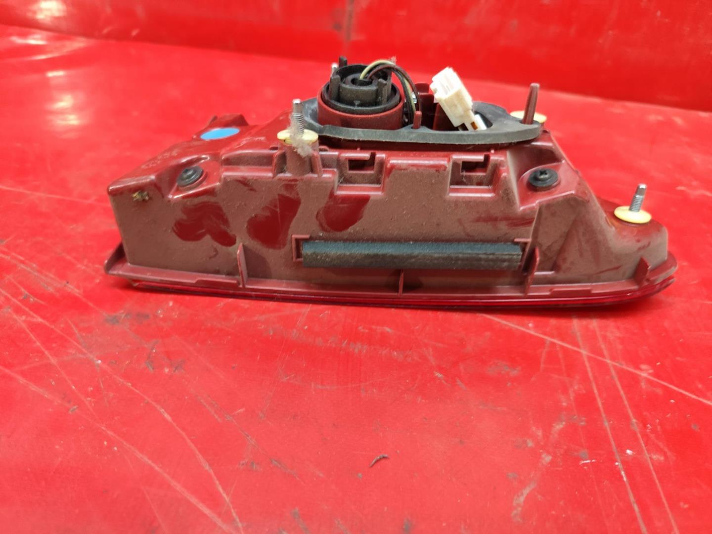 Фонарь задний