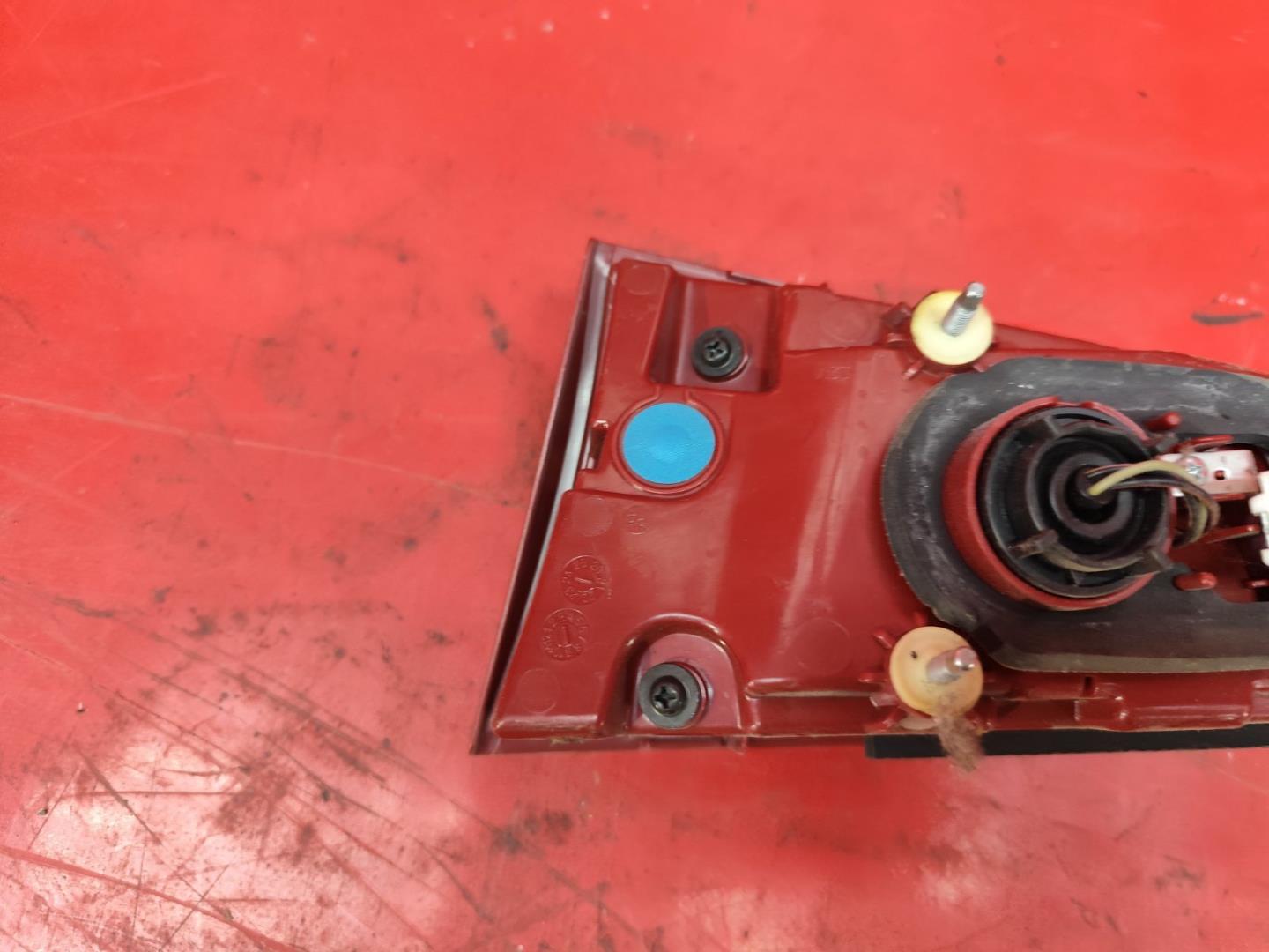 Фонарь задний