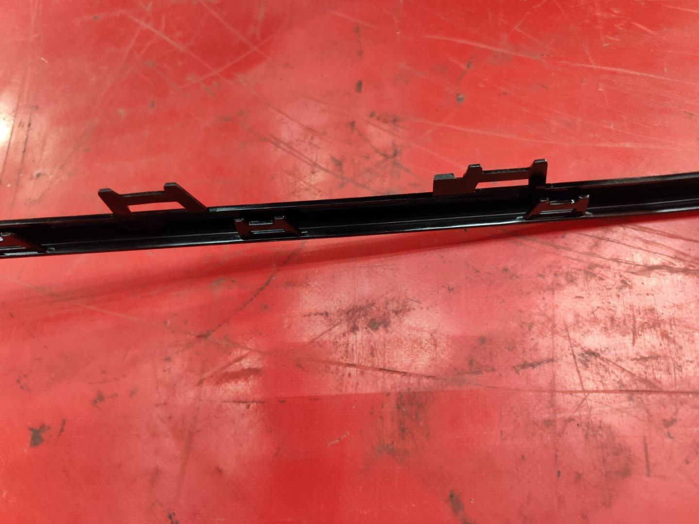 Накладка на решетку радиатора