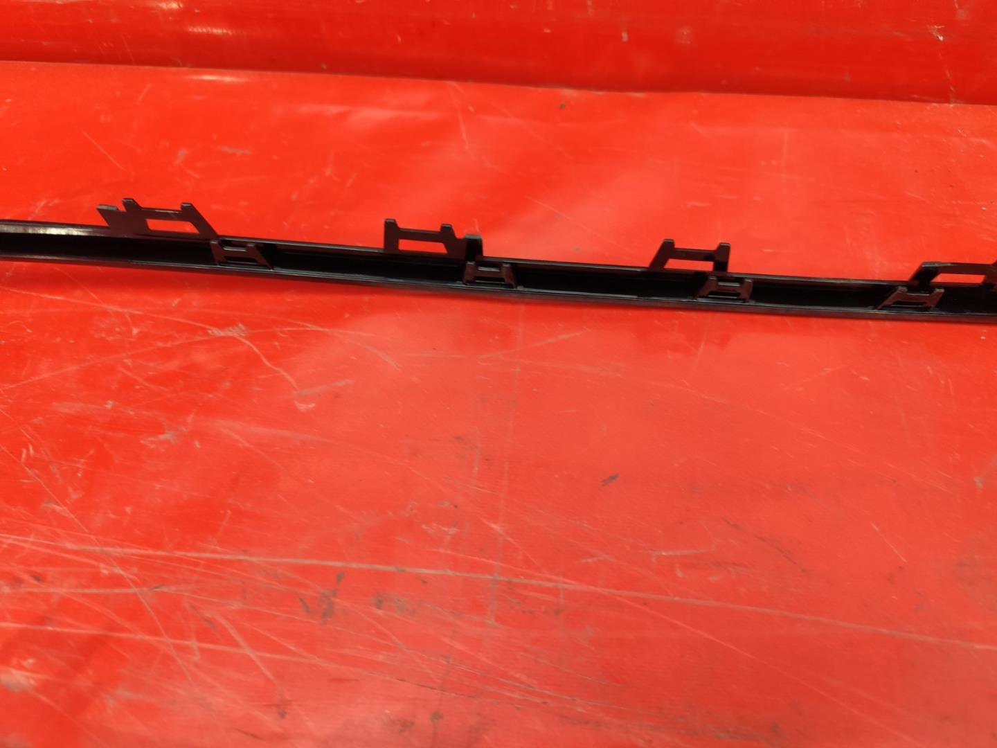 Накладка на решетку радиатора