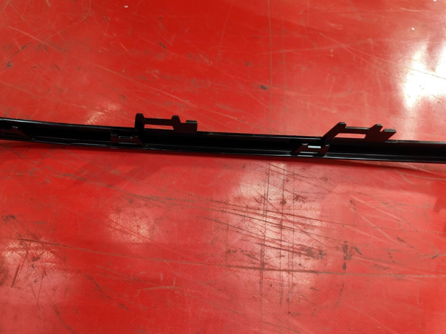 Накладка на решетку радиатора