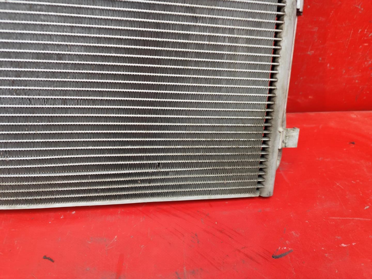 Радиатор кондиционера / конденсер