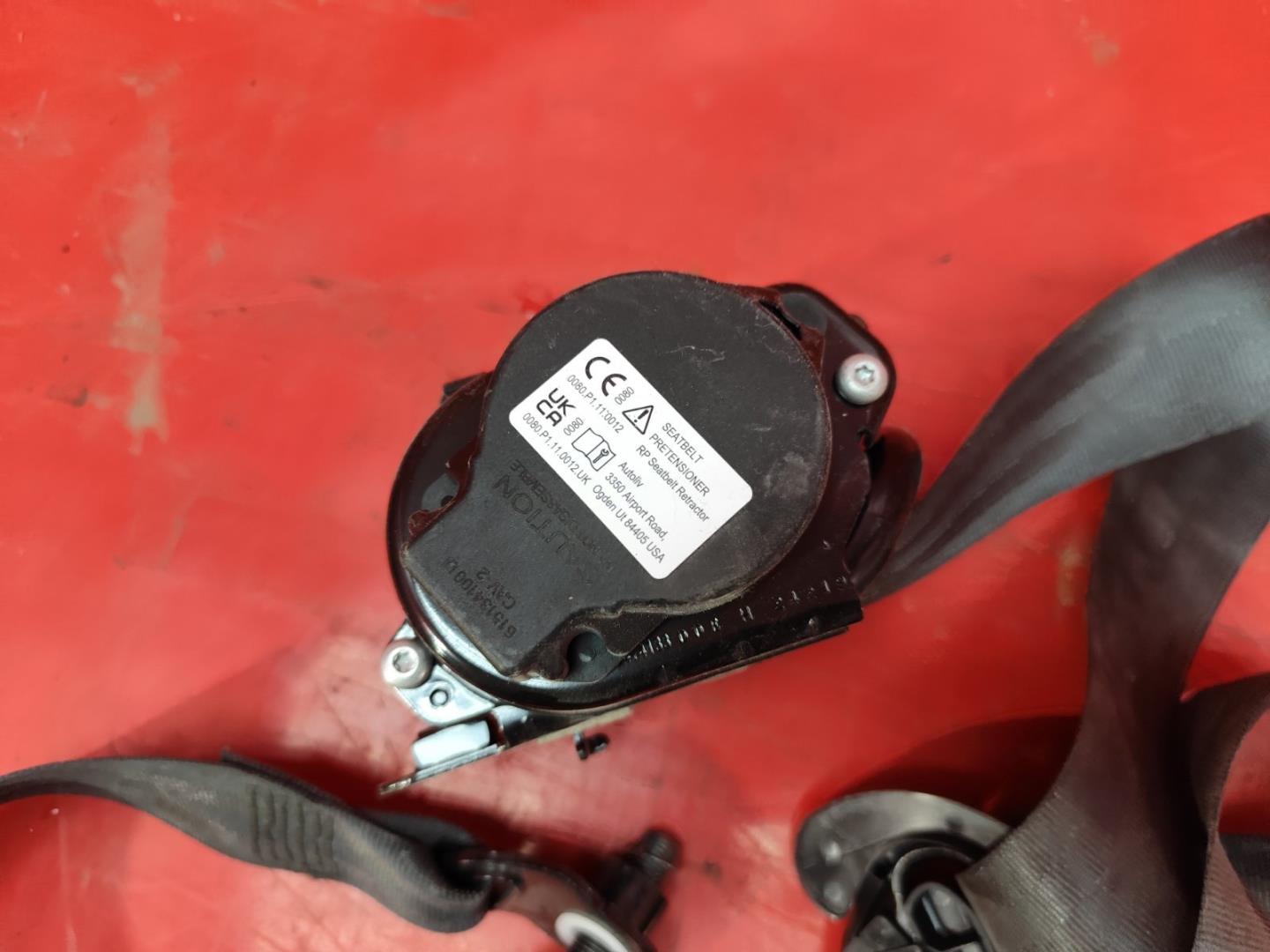 Ремень безопасности