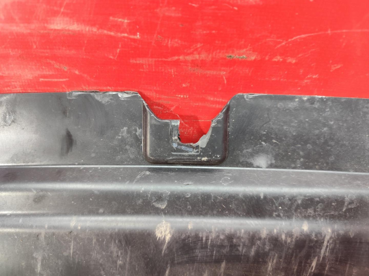 Пыльник переднего бампера