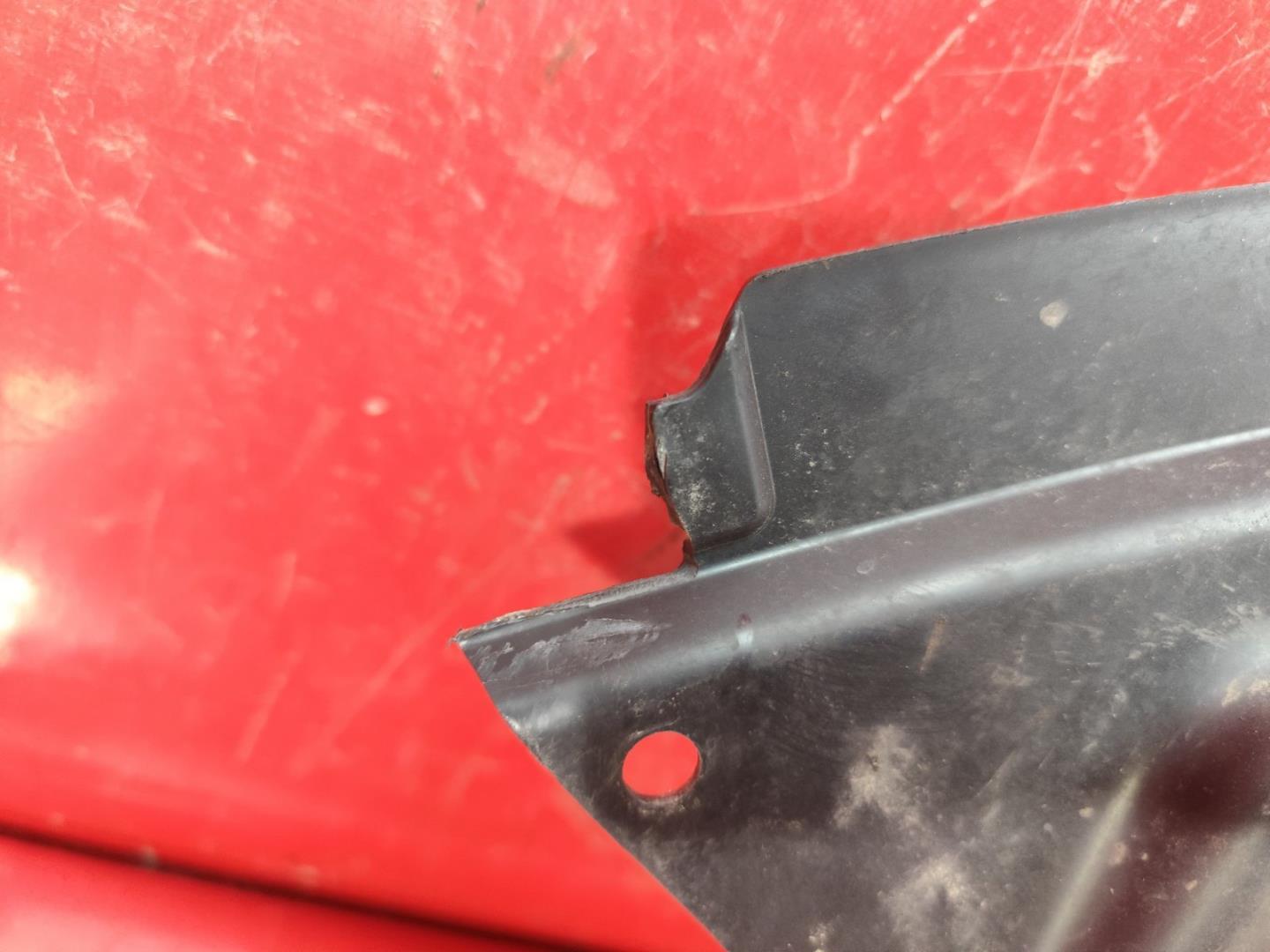 Пыльник переднего бампера