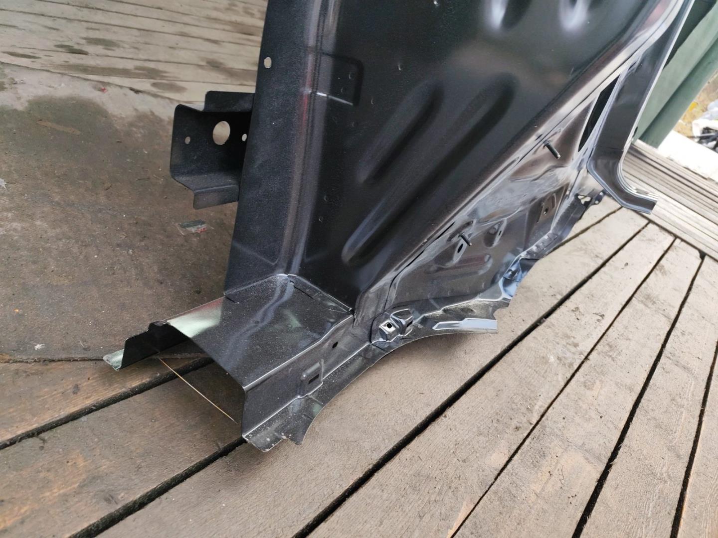 Пол багажника