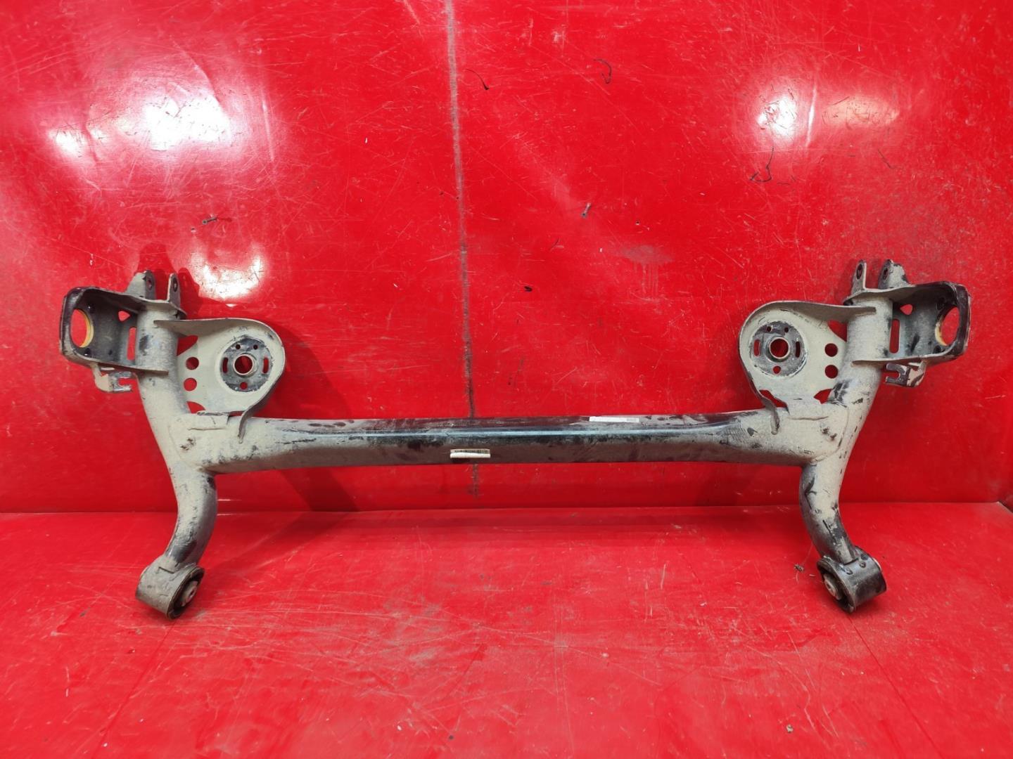 Балка подмоторная