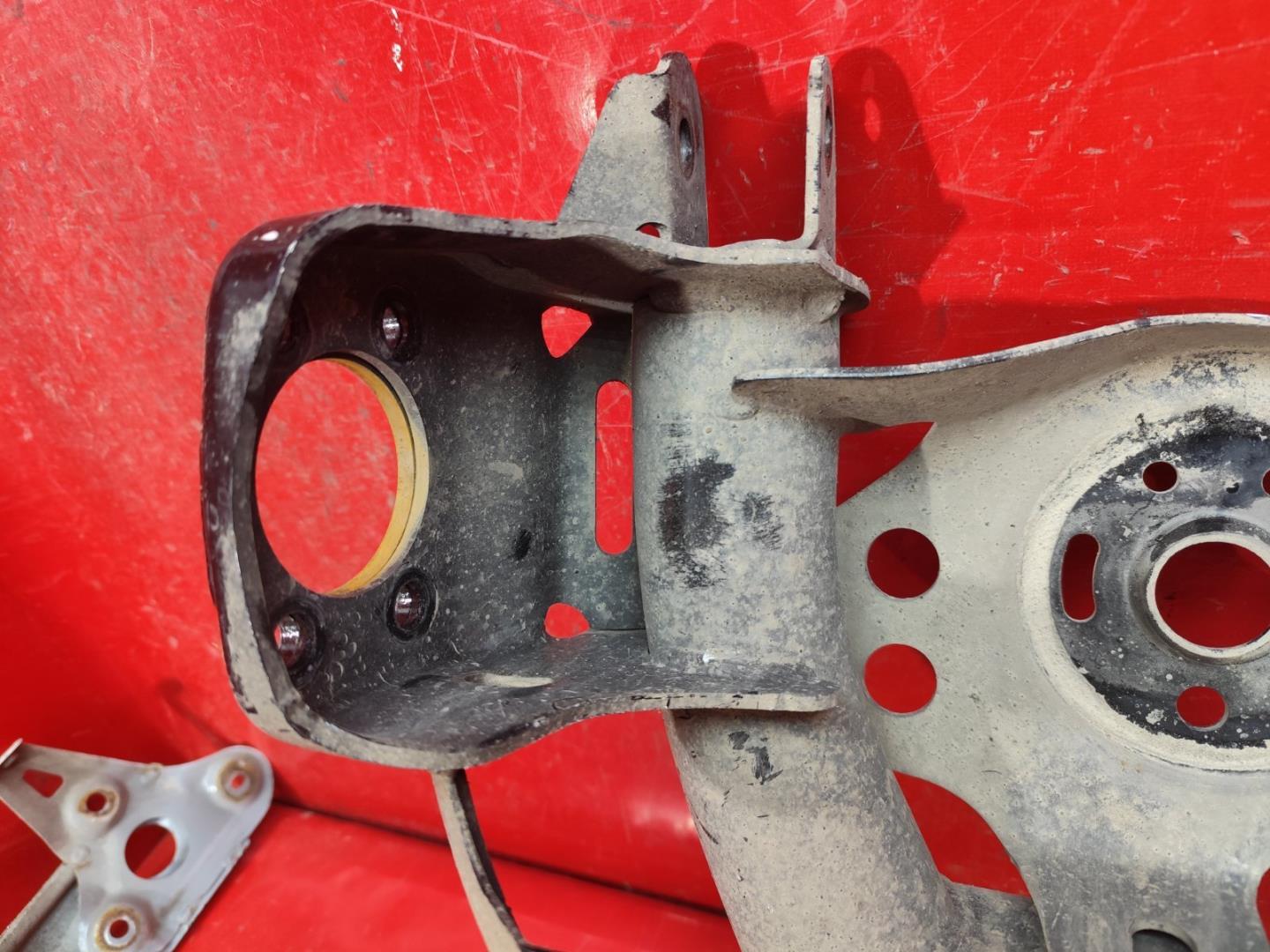 Балка подмоторная