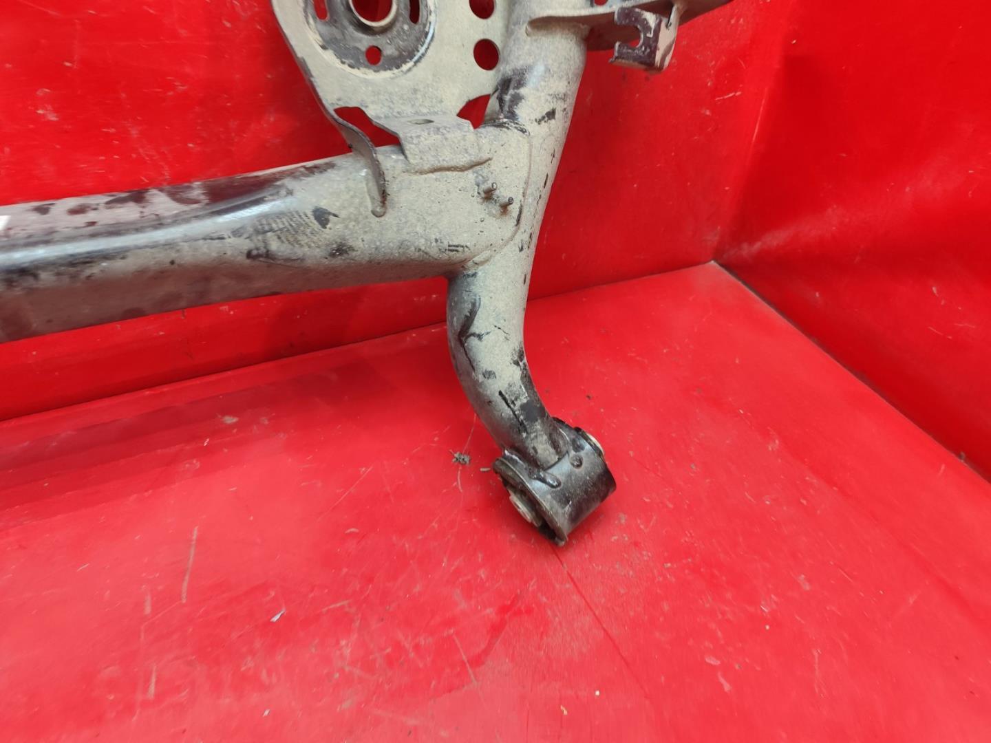 Балка подмоторная