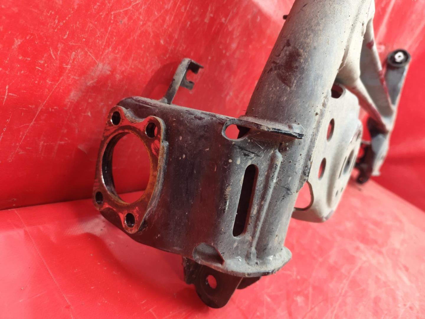 Балка подмоторная