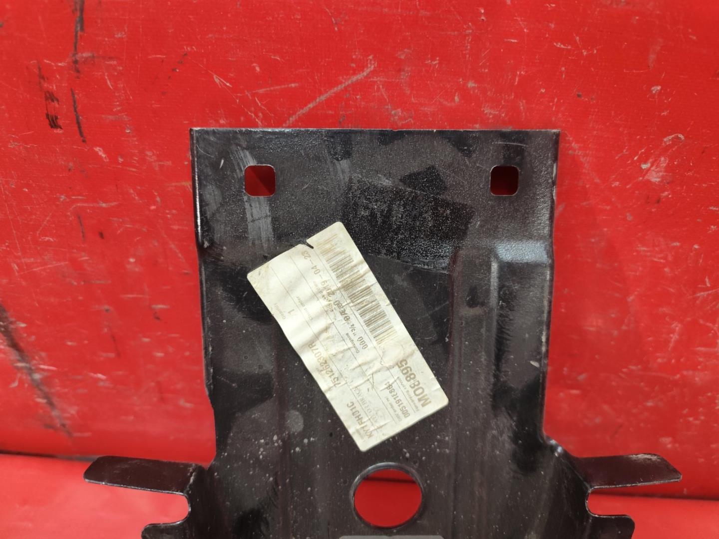 Кузовной элемент