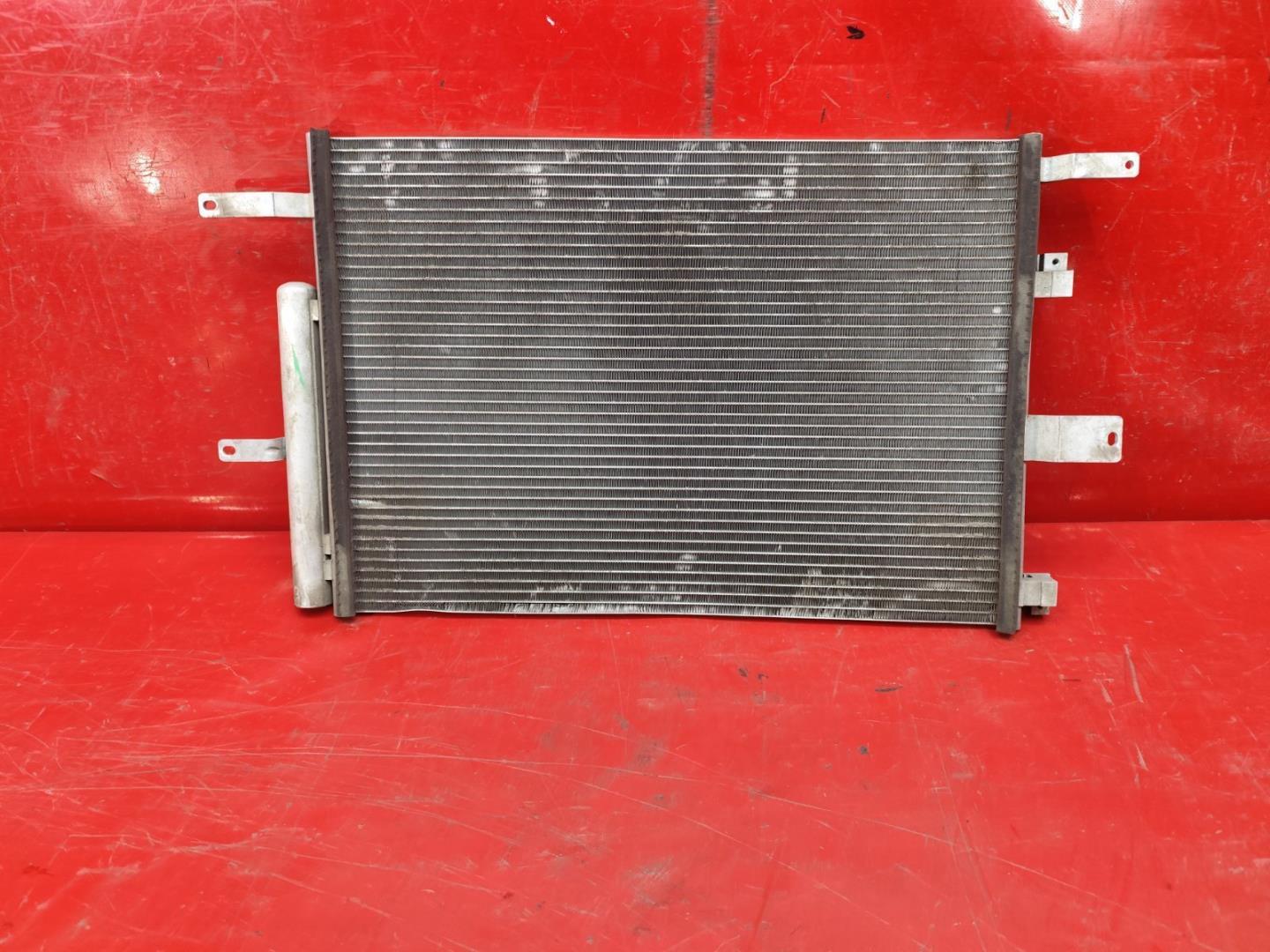 Радиатор кондиционера / конденсер