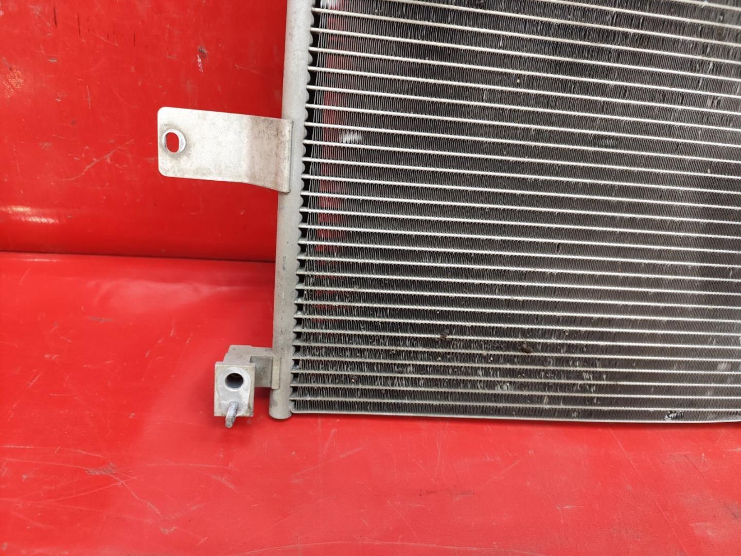 Радиатор кондиционера / конденсер